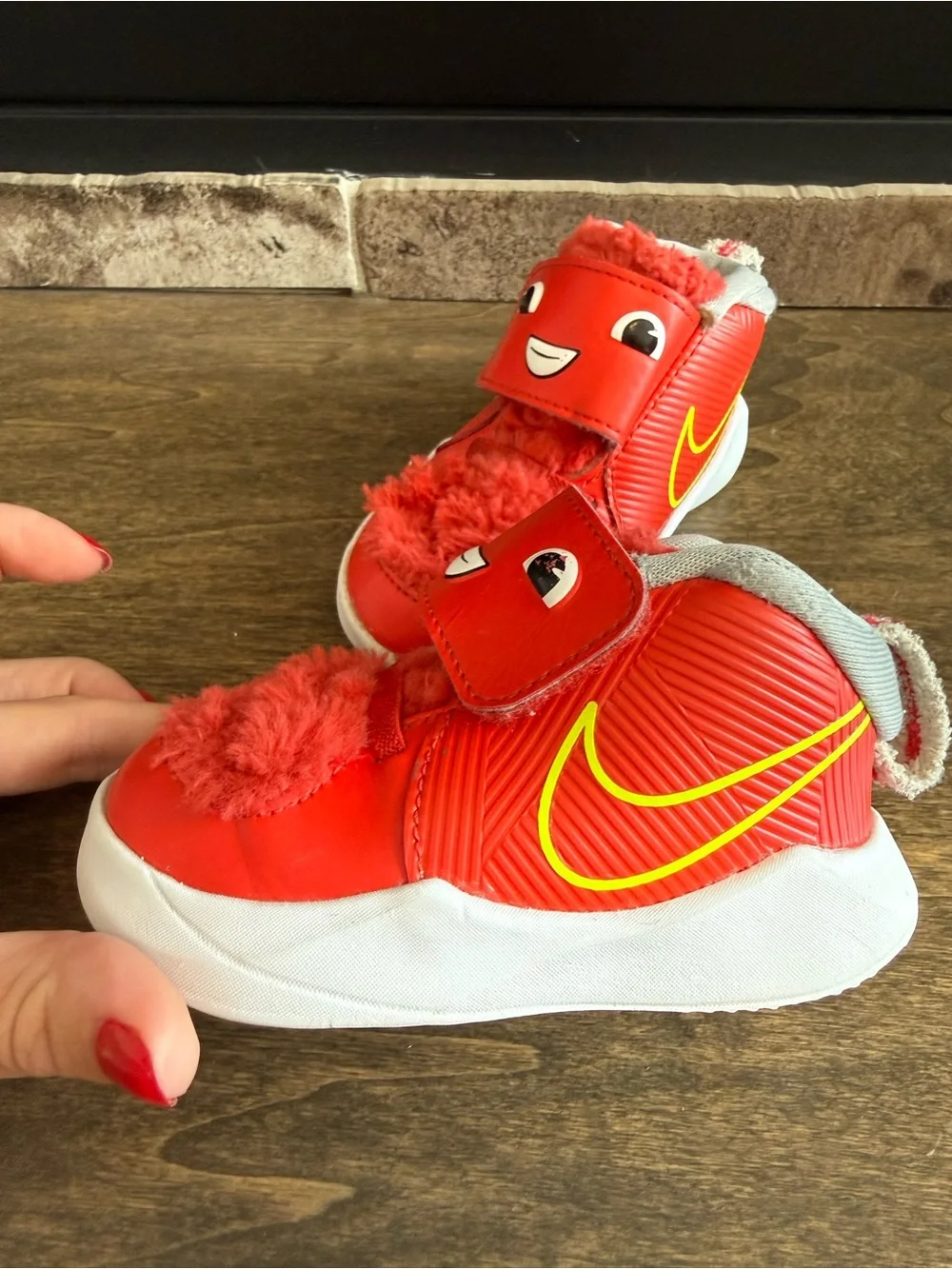 Nike Team Hustle D 9 Lil “Fast N Furry” Hook & Loop Sneaker Red US 5C CT4066-600